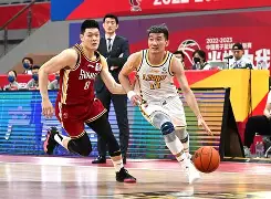 瓦伦西亚迎CBA季后赛关键赛新疆广汇战术微调备战NBA总决赛，网友：广州队更衣室发声备战西甲